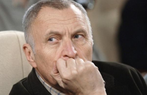 Андрей Смирнов
