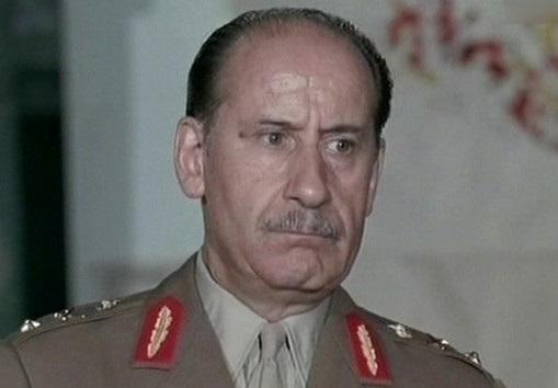 Пьер Дюкс — генерал