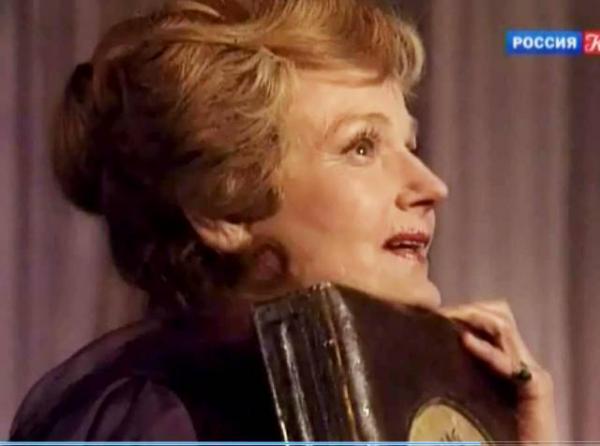 Кручинина - Юлия Борисова