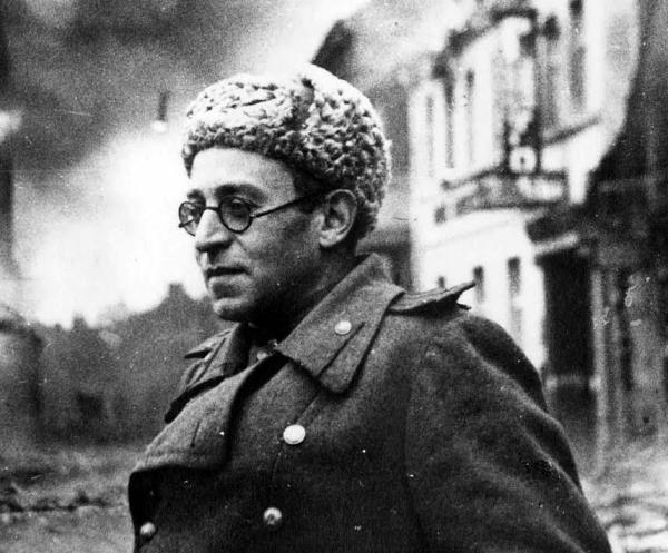 Василий Гроссман -  фотография военных лет